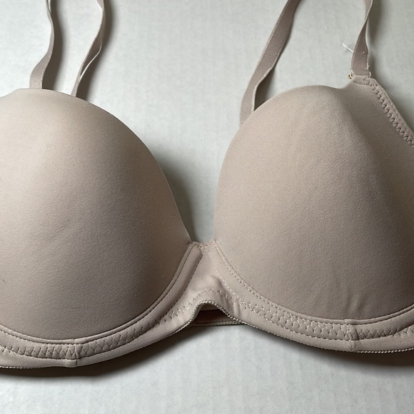 LEONISA Bra 32B Underwire T-shirt Lightweight Beige #71261 - Picture 2 of 10